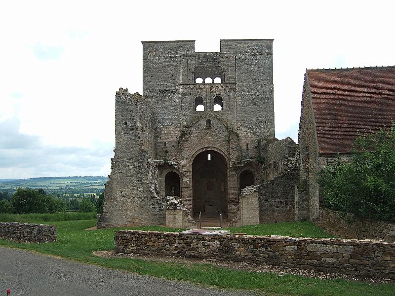 2010-05- (24).JPG - Die ehemalige Kirche St-Hippolyte gehörte zur Benediktinerabtei von Cluny